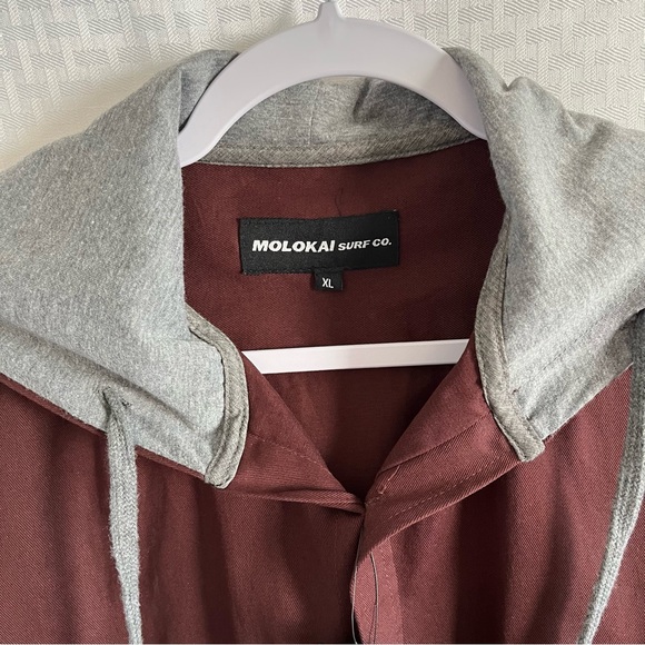 Molokai Surf Co. NWT Hooded Button Up Shirt Jacket Maroon Color Size XL - Picture 3 of 13